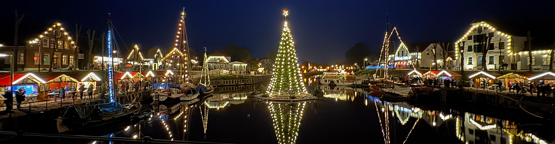 Carolinensiel Wintermarkt und Schwimmender Weihnachtsbaum 2025