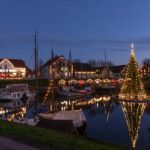 Schwimmender Weihnachtsbaum